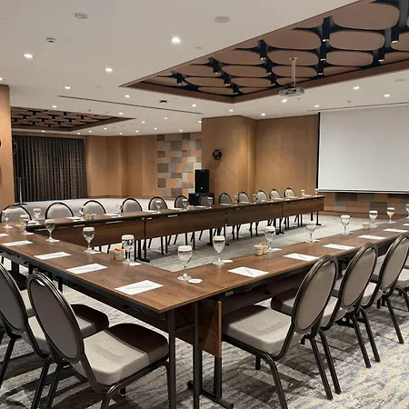 Radisson Merter فندق